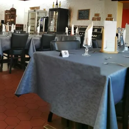 La Vieille Ferme 2*